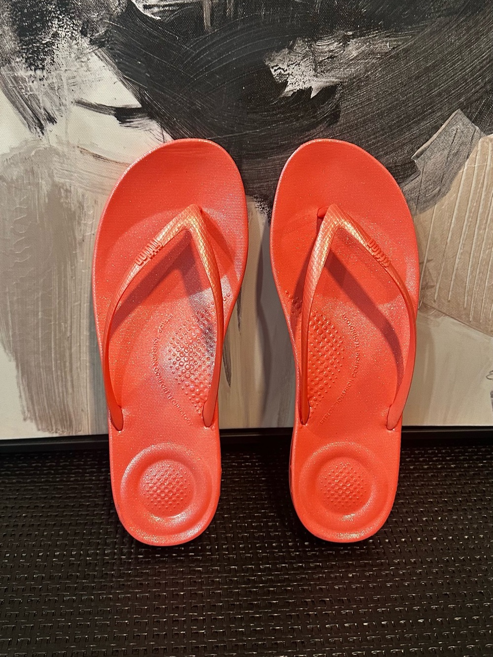 NWT FitFlop iQushion Pearlized Rosy Coral Ergonomic Flip-Flops